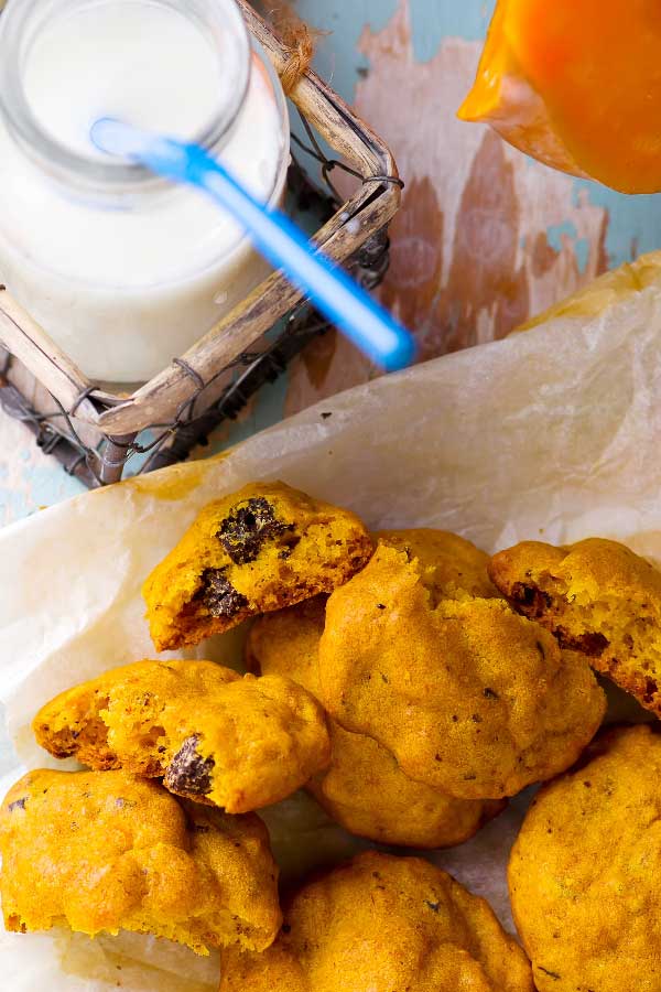 Keto Pumpkin Chocolate Chip Cookies